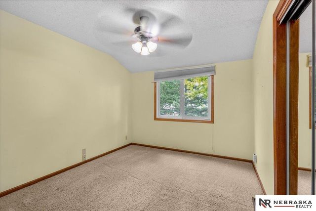 524 Sailside Drive, Lincoln, NE 68528