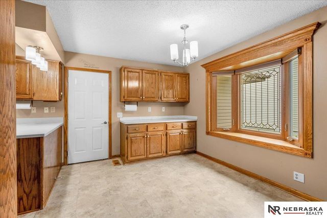 524 Sailside Drive, Lincoln, NE 68528