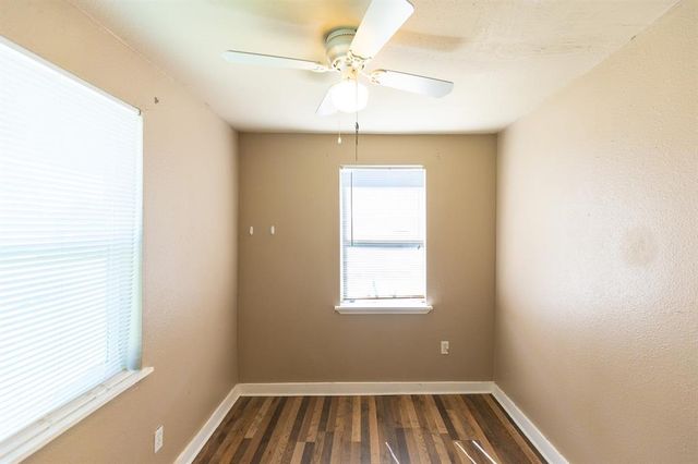4111 Brown Street, Bacliff, TX 77518