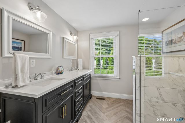 6 Fencove Court, Old Saybrook, CT 06475