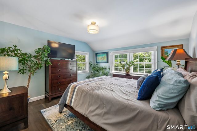 6 Fencove Court, Old Saybrook, CT 06475
