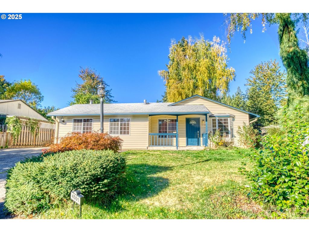 4501 Se CHELSEA St, Milwaukie, OR 97222
