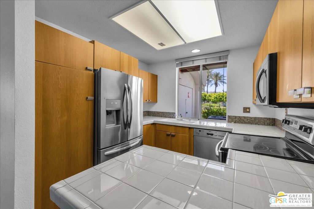 Image 2 of property listing at 401 S El Cielo Road 157, Palm Springs, CA 92262