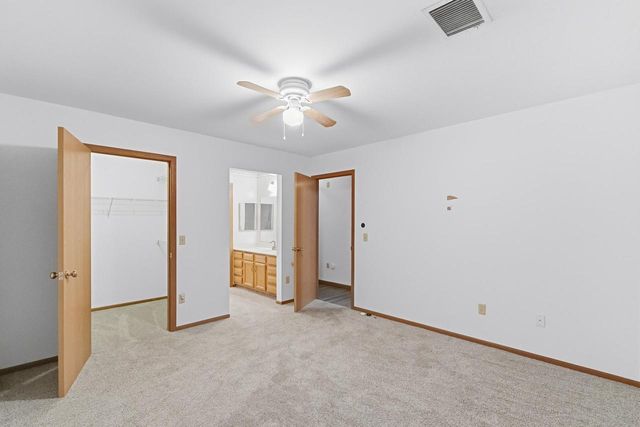 535 E Slifer Street, Portage, WI 53901