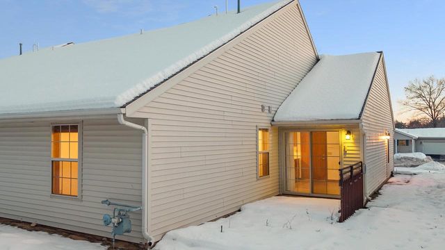 535 E Slifer Street, Portage, WI 53901