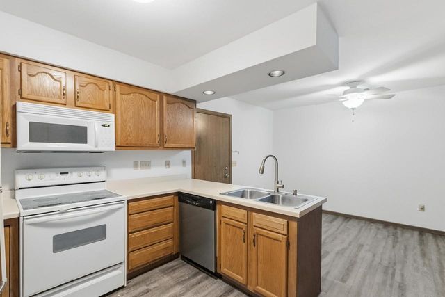 535 E Slifer Street, Portage, WI 53901