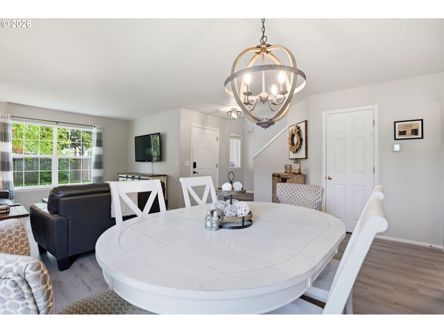 1331 Ne 85TH Ct, Hillsboro, OR 97006