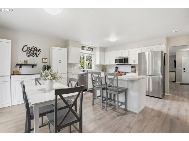 1331 Ne 85TH Ct, Hillsboro, OR 97006