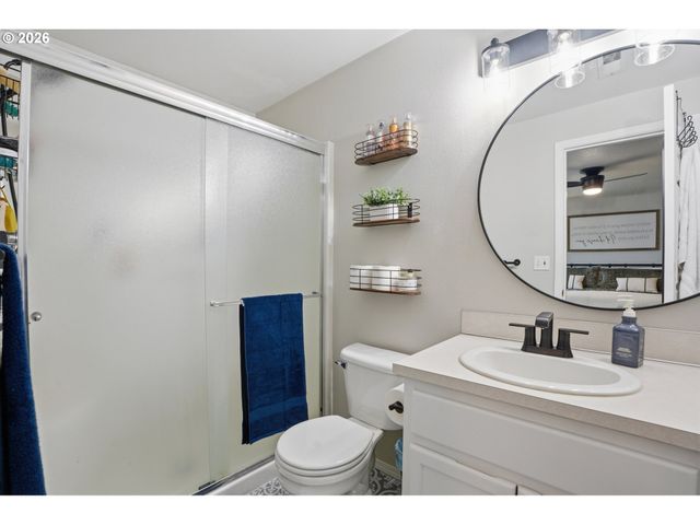 1331 Ne 85TH Ct, Hillsboro, OR 97006