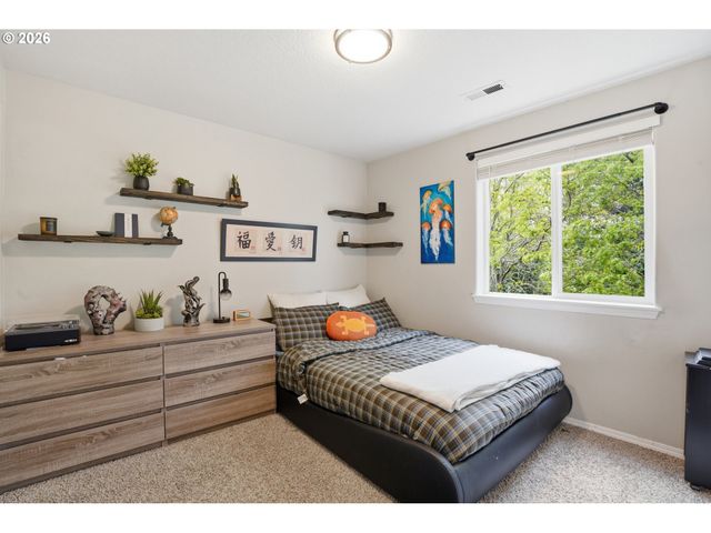 1331 Ne 85TH Ct, Hillsboro, OR 97006