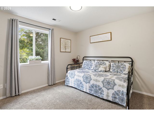 1331 Ne 85TH Ct, Hillsboro, OR 97006