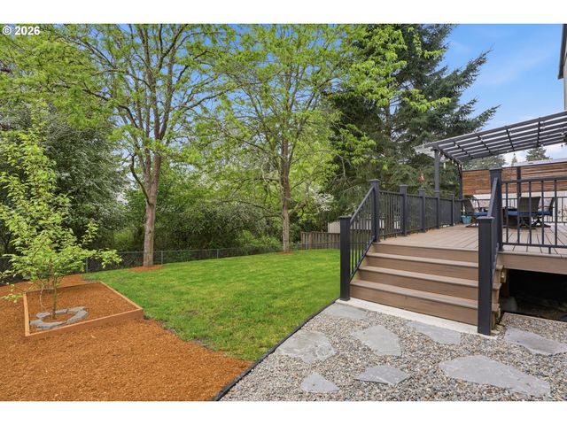 1331 Ne 85TH Ct, Hillsboro, OR 97006