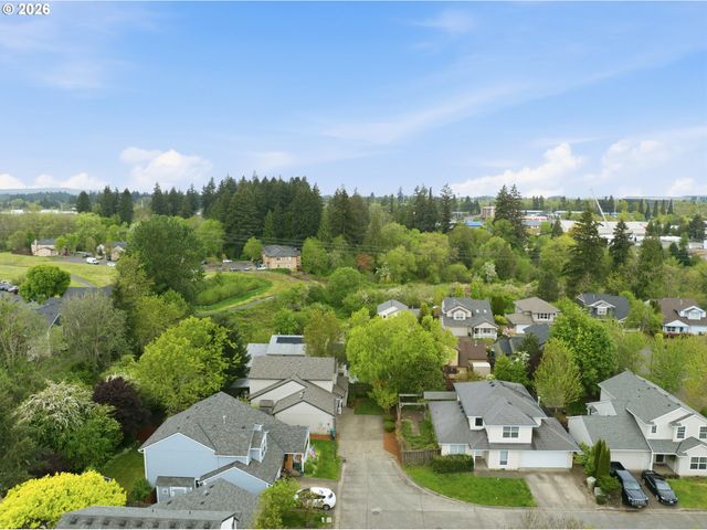 1331 Ne 85TH Ct, Hillsboro, OR 97006