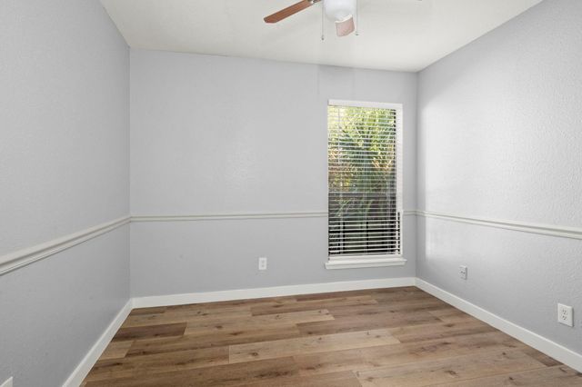 9009 Richmond Avenue 111, Houston, TX 77063