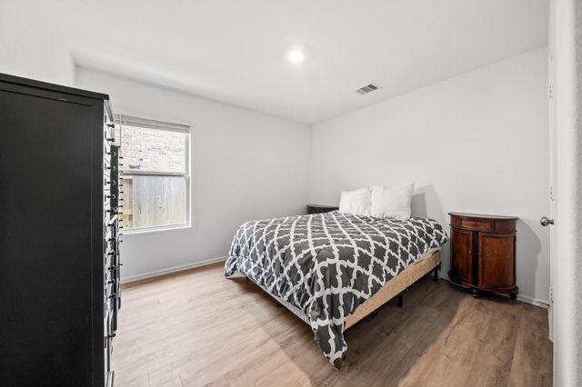 18107 Rockvine Drive, Hockley, TX 77447