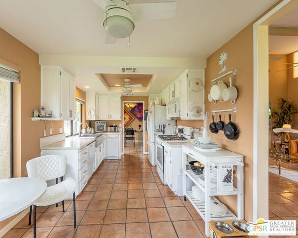 35937 Paseo Circulo, Cathedral City, CA 92234