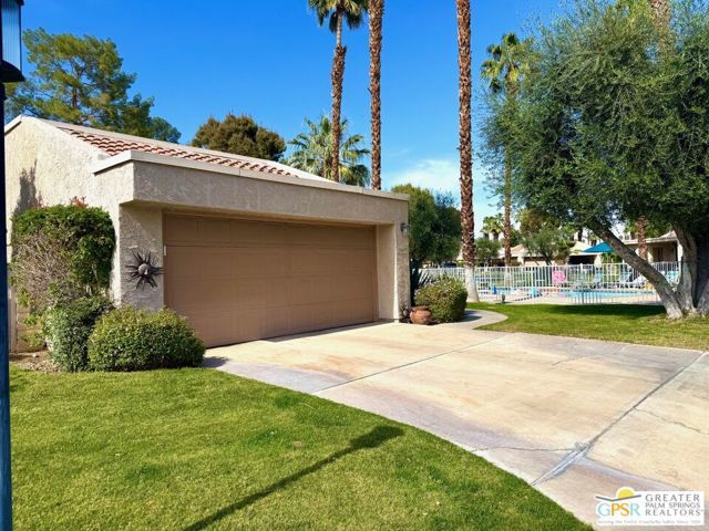 35937 Paseo Circulo, Cathedral City, CA 92234