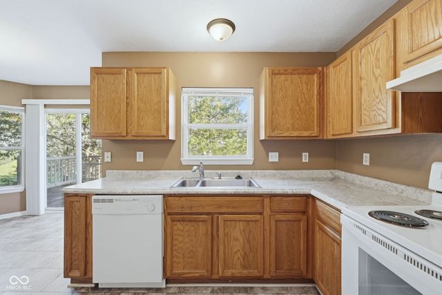 4324 Blue Spruce Court, Greenwood, IN 46143