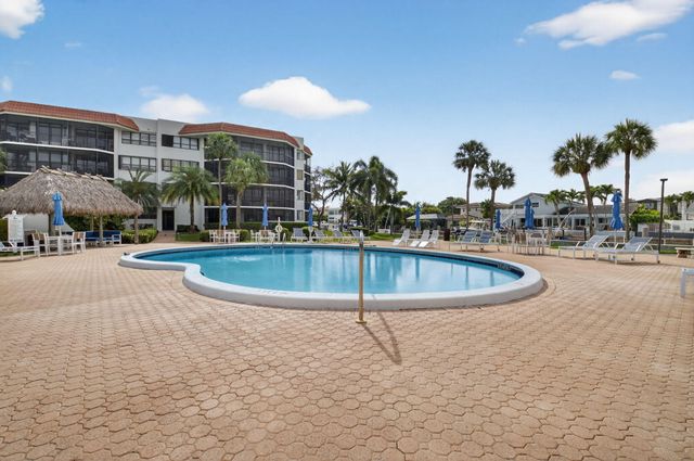 800 Jeffery Street 111, Boca Raton, FL 33487