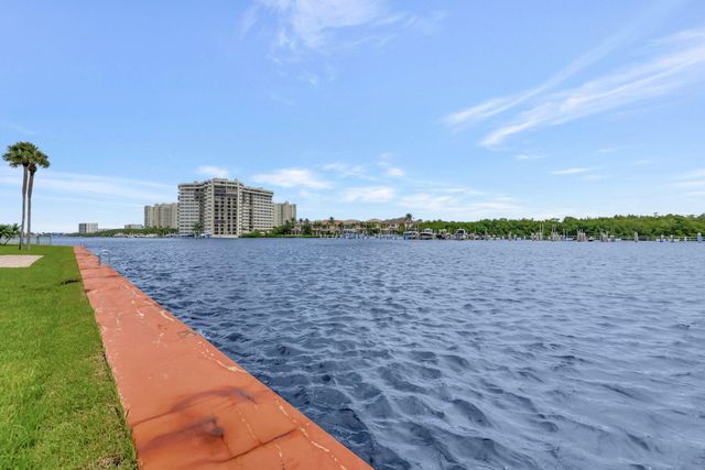 800 Jeffery Street 111, Boca Raton, FL 33487