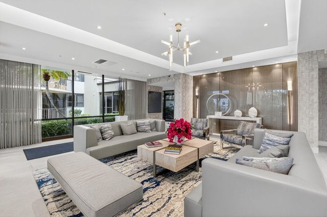 800 Jeffery Street 111, Boca Raton, FL 33487