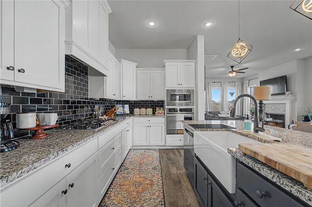 1430 Allens Mill, Cave Springs, AR 72718