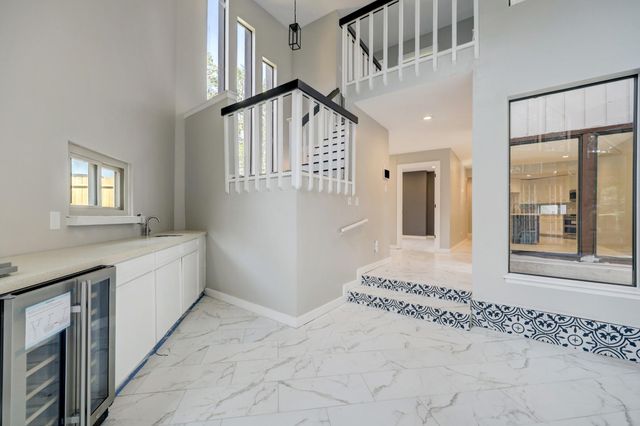 20019 Legend Oak Drive, Humble, TX 77346