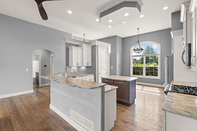 1350 Treviso Bay Drive, Valparaiso, IN 46385