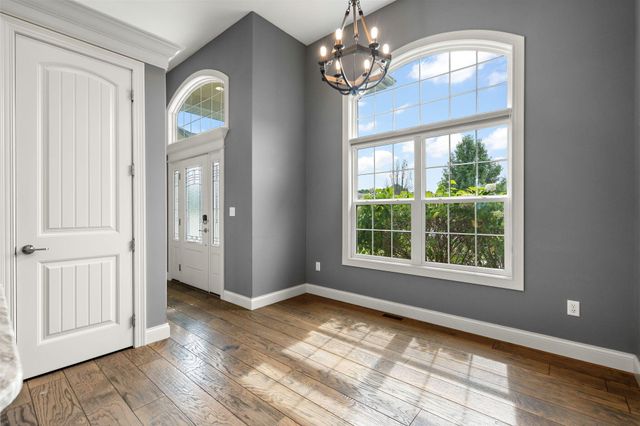 1350 Treviso Bay Drive, Valparaiso, IN 46385