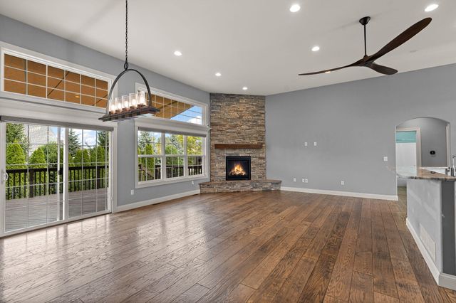 1350 Treviso Bay Drive, Valparaiso, IN 46385