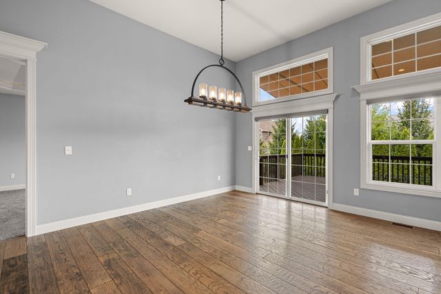 1350 Treviso Bay Drive, Valparaiso, IN 46385