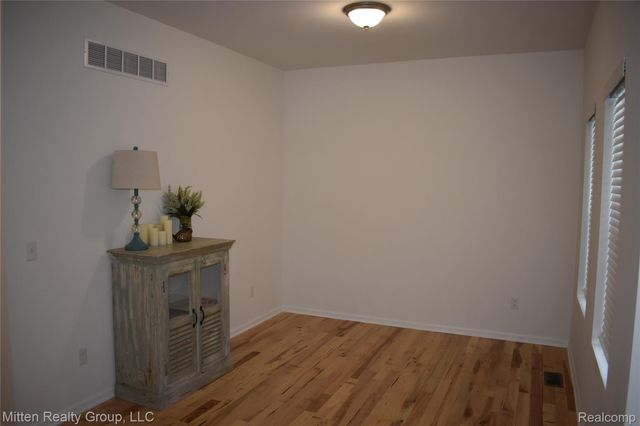 16255 Catalpa Ridge Drive, Holly Township, MI 48442
