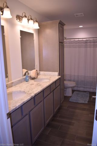 16255 Catalpa Ridge Drive, Holly Township, MI 48442