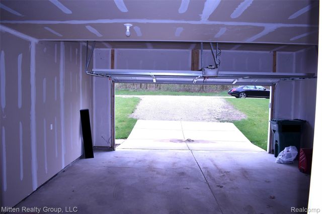 16255 Catalpa Ridge Drive, Holly Township, MI 48442