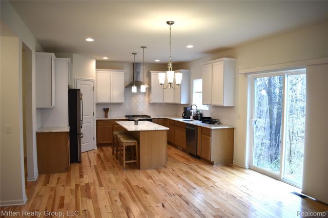 16255 Catalpa Ridge Drive, Holly Township, MI 48442