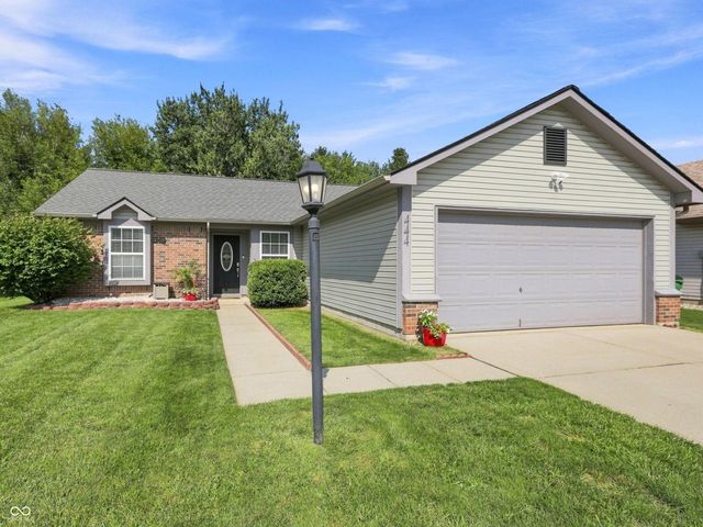 444 E Pine Ridge Drive, Westfield, IN 46074