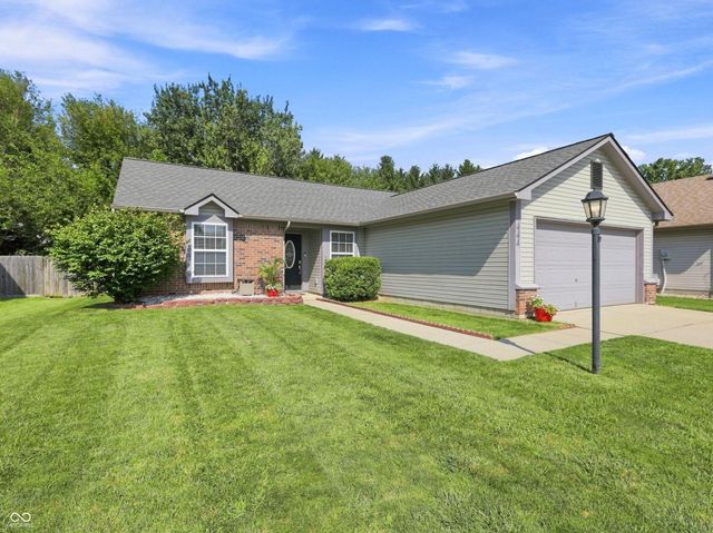 444 E Pine Ridge Drive, Westfield, IN 46074