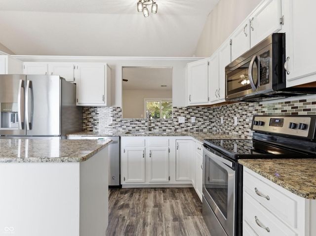 444 E Pine Ridge Drive, Westfield, IN 46074