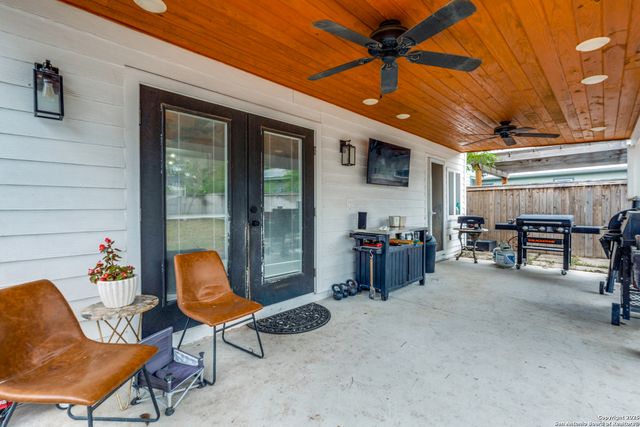 185 Bryn Mawr, San Antonio, TX 78209