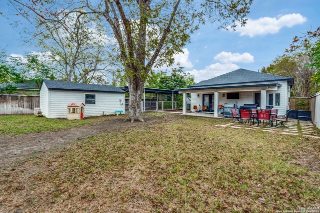 185 Bryn Mawr, San Antonio, TX 78209