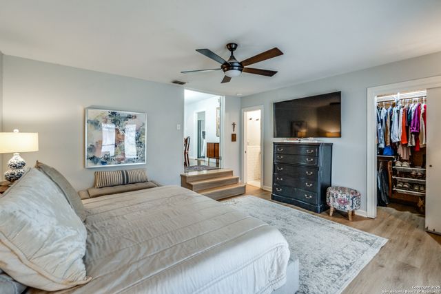 185 Bryn Mawr, San Antonio, TX 78209