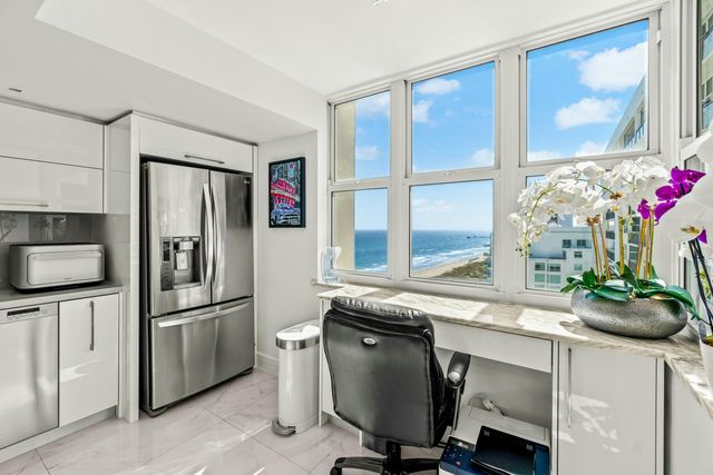2000 S Ocean Boulevard 15-g, Boca Raton, FL 33432
