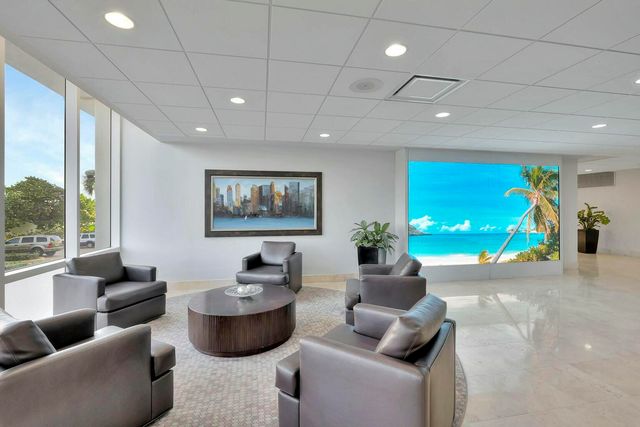 2000 S Ocean Boulevard 15-g, Boca Raton, FL 33432