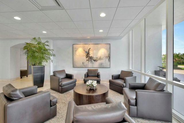 2000 S Ocean Boulevard 15-g, Boca Raton, FL 33432