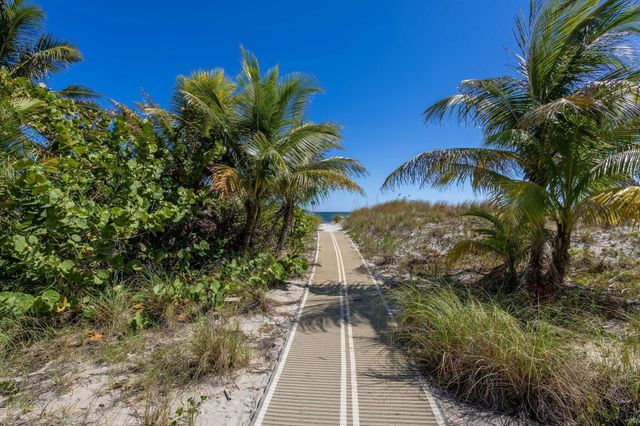 2000 S Ocean Boulevard 15-g, Boca Raton, FL 33432