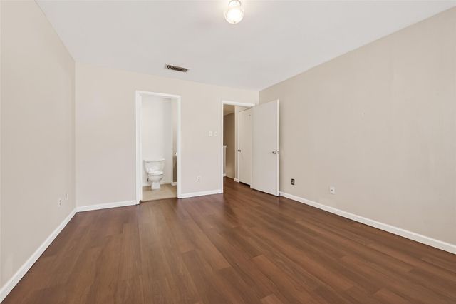 1920 Augusta Drive 7, Houston, TX 77057