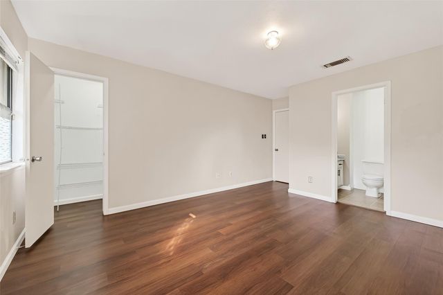 1920 Augusta Drive 7, Houston, TX 77057