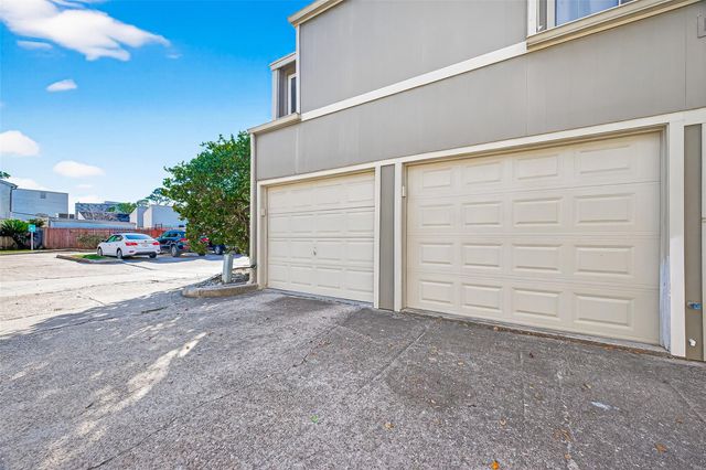 1920 Augusta Drive 7, Houston, TX 77057