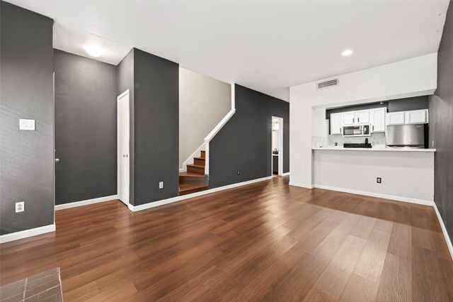 1920 Augusta Drive 7, Houston, TX 77057