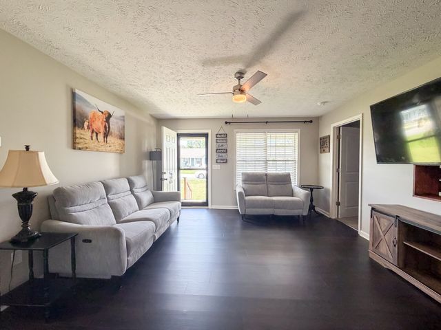 45 Jamison Ct, Manchester, TN 37355